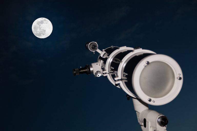 Read more about the article Cel mai bun telescop astronomic din 2024: Top 5 Telescoape astronomice